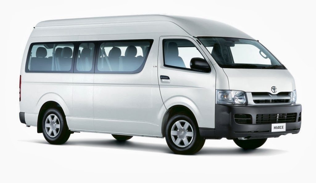 13 Seater hiace 1024x593