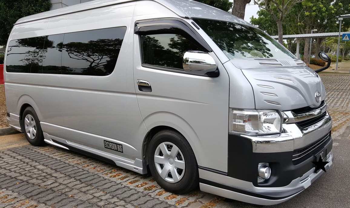 minibus hire service